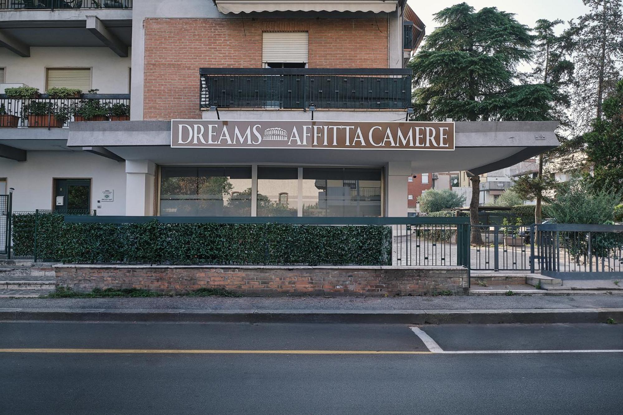 Dreams Verona Bagian luar foto